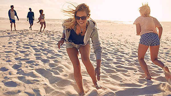 Magazin_HERE-COMES-THE-SUN_1 HERE COMES THE SUN BEACH